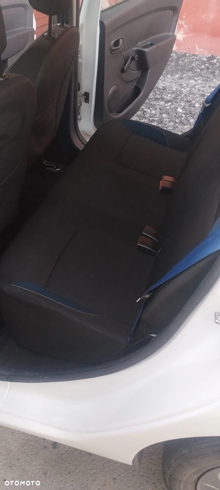 Dacia Sandero 1.2 16V Access EU6 - 12