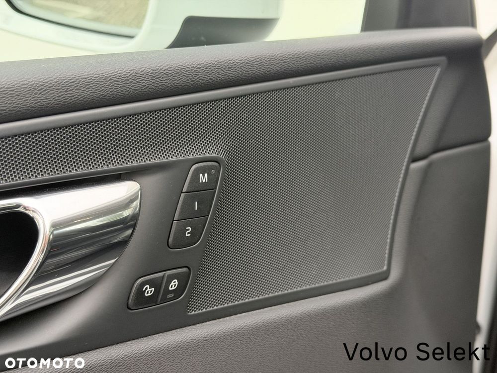 Volvo XC 60 - 22
