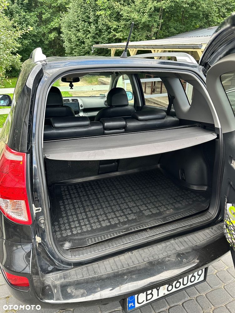 Toyota RAV4 - 2