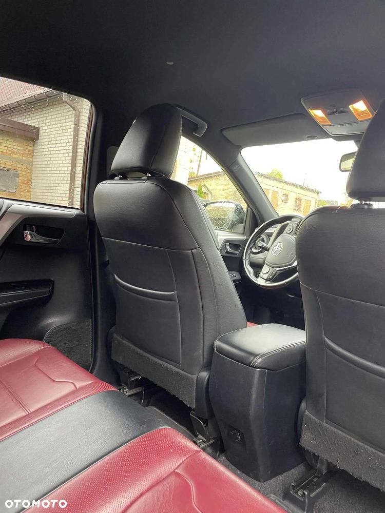 Toyota RAV4 Hybrid Premium 4x2 - 24