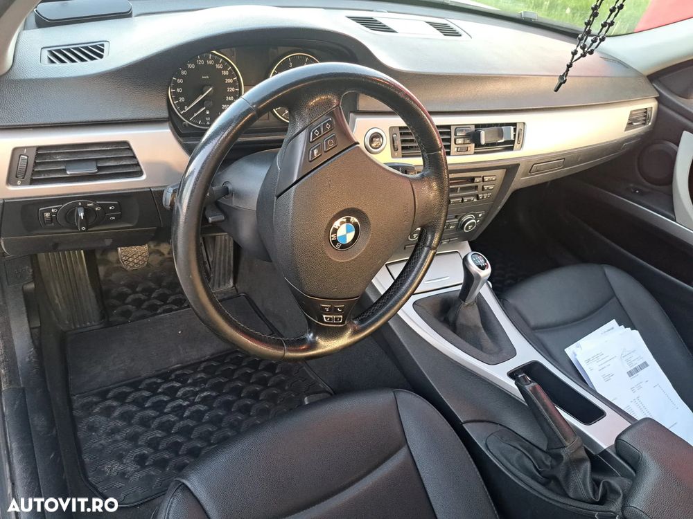 BMW Seria 3 318i - 2