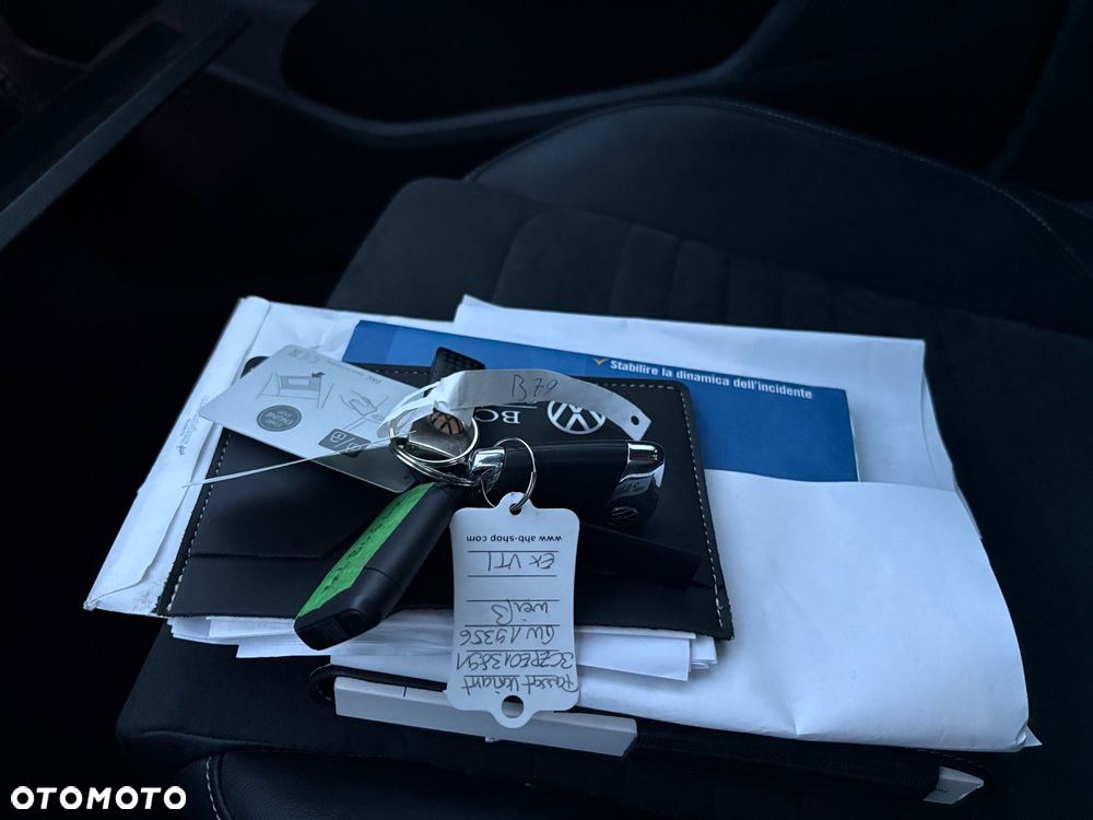Volkswagen Passat Variant 2.0 TDI EVO Elegance DSG - 38