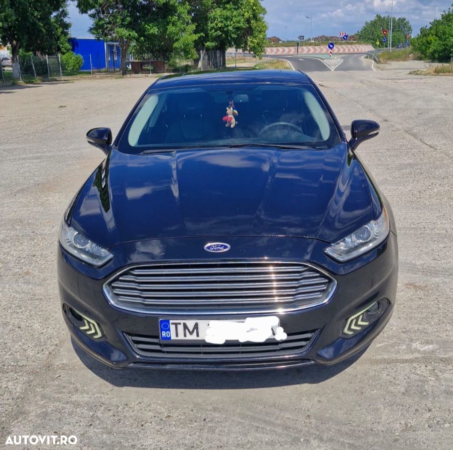 Ford Mondeo 2.0 EcoBoost Aut. Titanium - 3