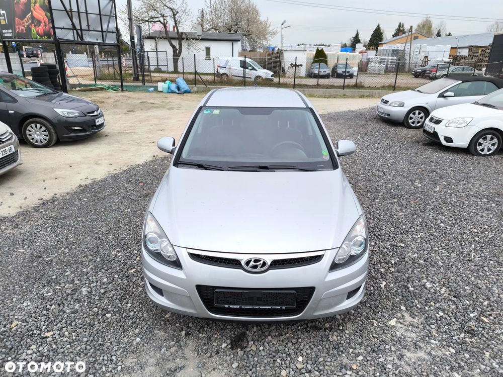 Hyundai i30 1.4 Classic + - 4