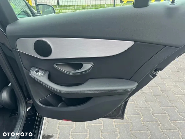Mercedes-Benz Klasa C 220 d 9G-TRONIC - 8