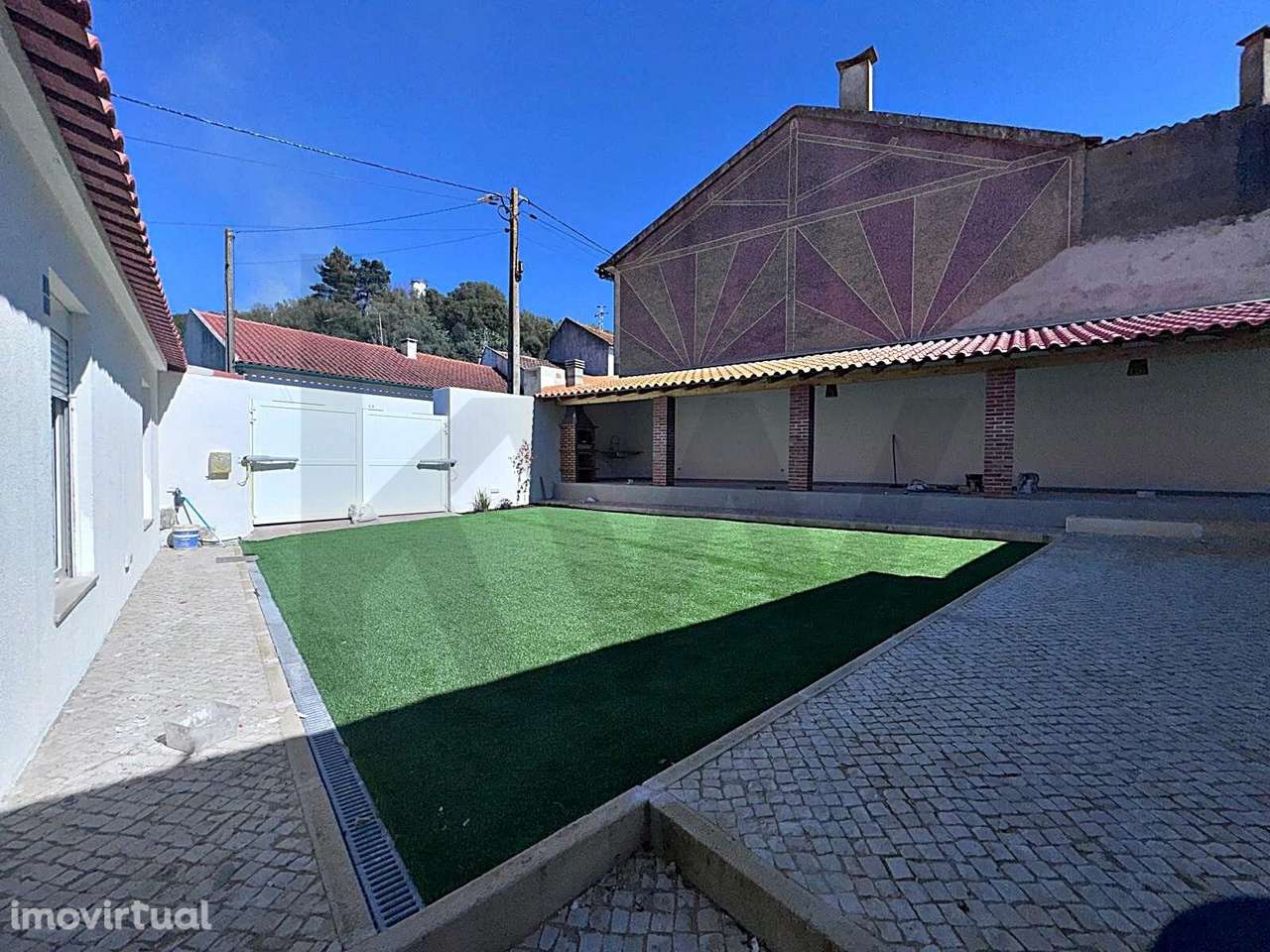 Moradia T3, com jardim,  no centro da Chamusca - Grande imagem: 3/25