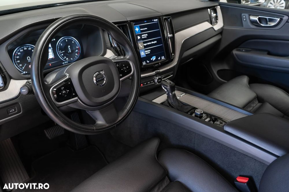 VOLVO XC60 2020 — imagine 5