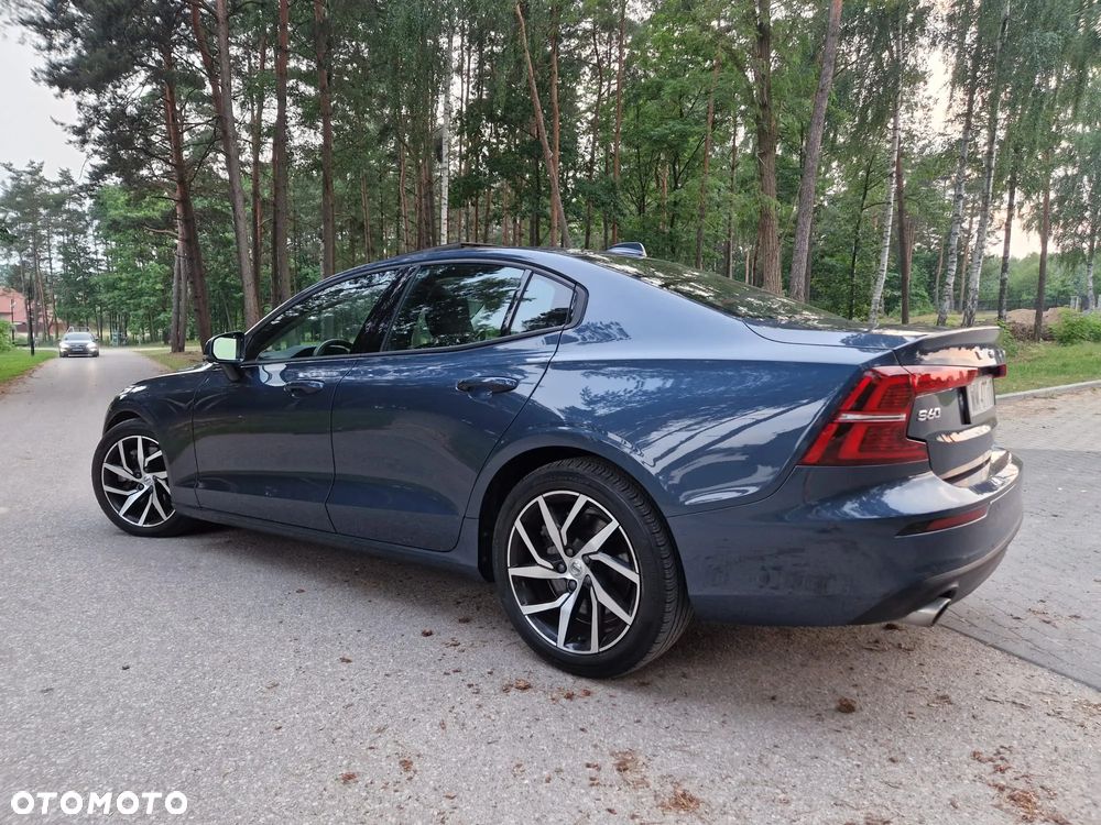 Volvo S60 T6 AWD Momentum Pro - 19