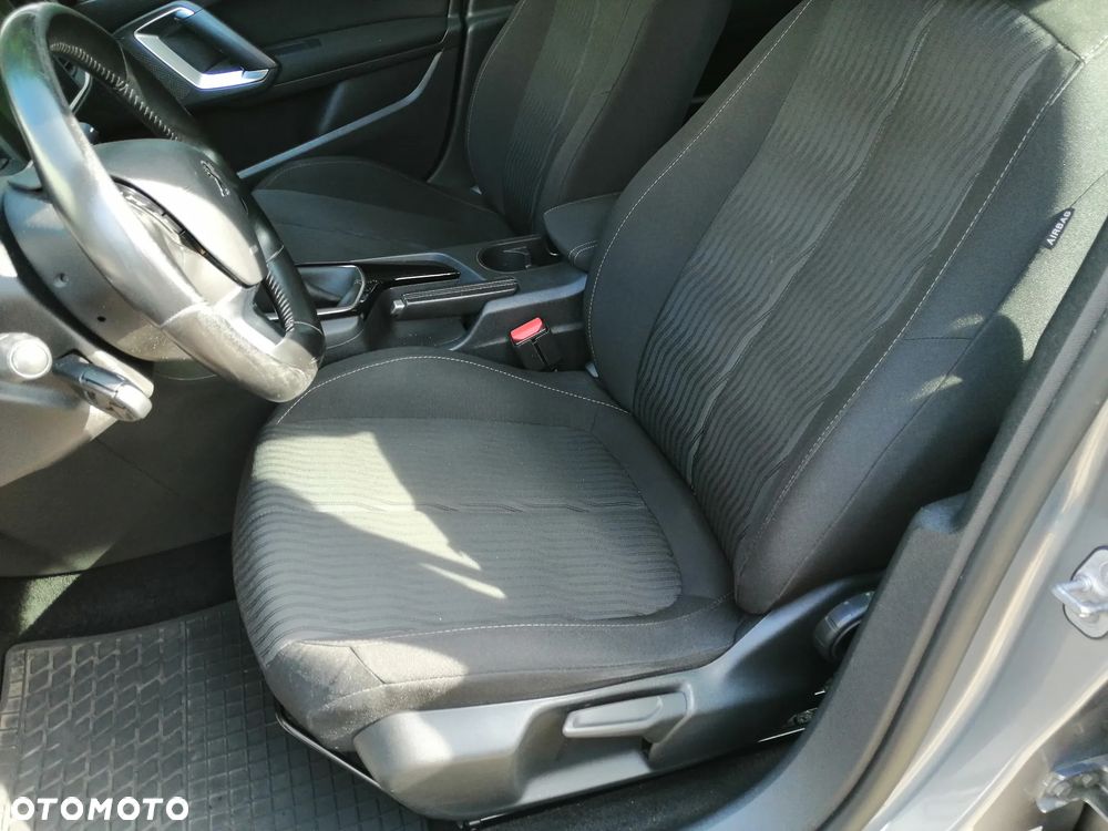 Peugeot 308 1.2 PureTech Access S&S - 10