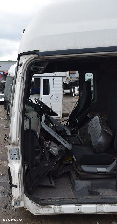 SŁUPEK KABINA SZEROKA MAN TGA TGX LEWA STRONA - 1