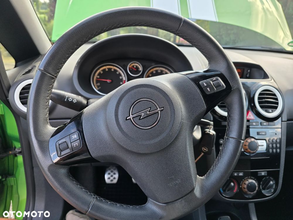 Opel Corsa 1.4 16V Color Edition - 10