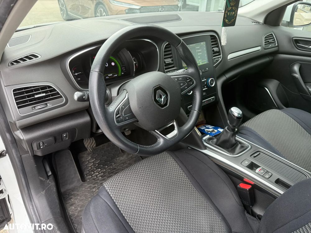 Renault Megane TCe GPF Intens - 10