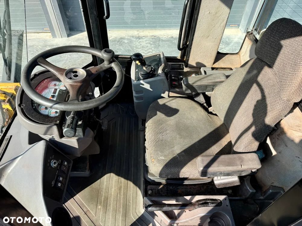 Caterpillar 924G - 10