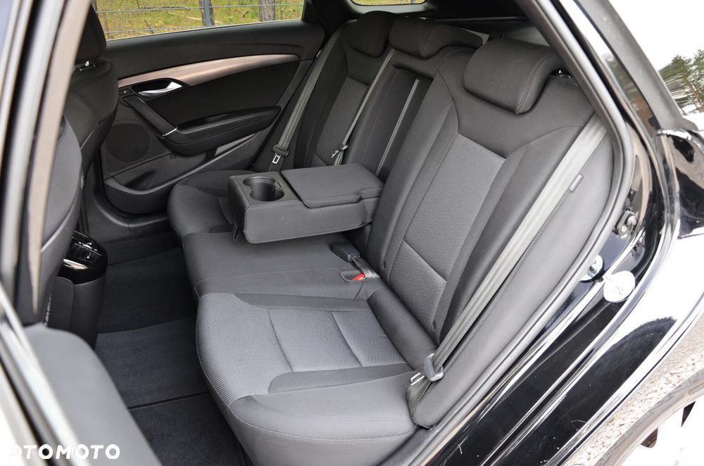 Hyundai i40 Kombi 1.7 CRDi Premium - 32
