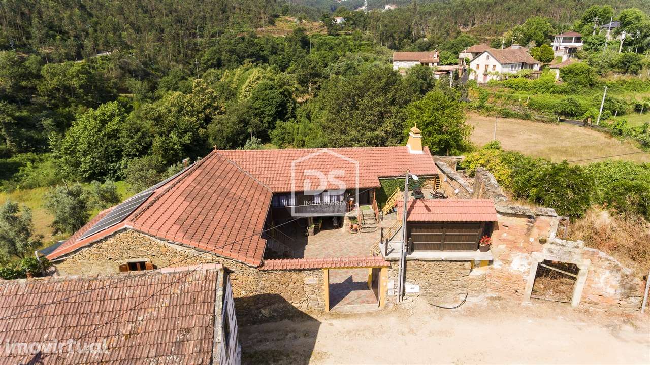 Moradia T5 Venda em São Miguel do Mato,Arouca - Grande imagem: 2/36