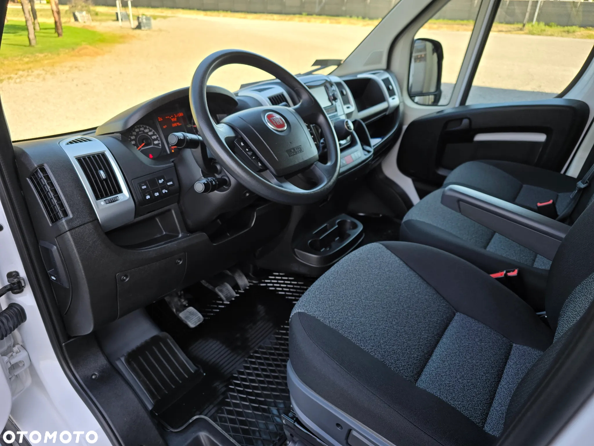 Fiat DUCATO L2H2 SILNIK IVECO 2,3 120KM 22 Tyś km SERWIS ASO FIAT DO OSTATNIEGO Km SALON PL STAN NOWY NOWY NOWY ŁADOWNOŚC 1235Kg KLIMA ELEKTRYKA CZUJNIKI COFANIA - 26