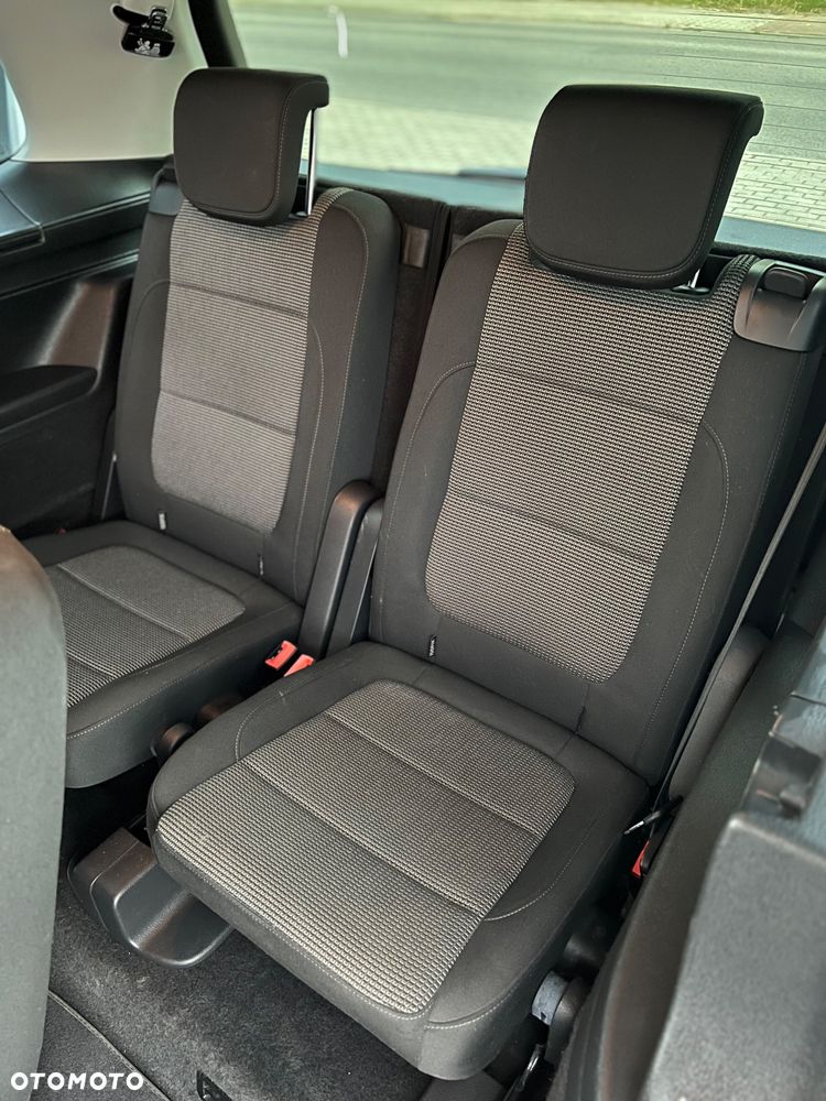 Volkswagen Sharan - 12