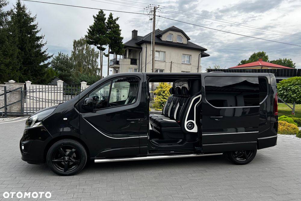 Opel VIVARO BLACK & WHITE 5 osób - 6