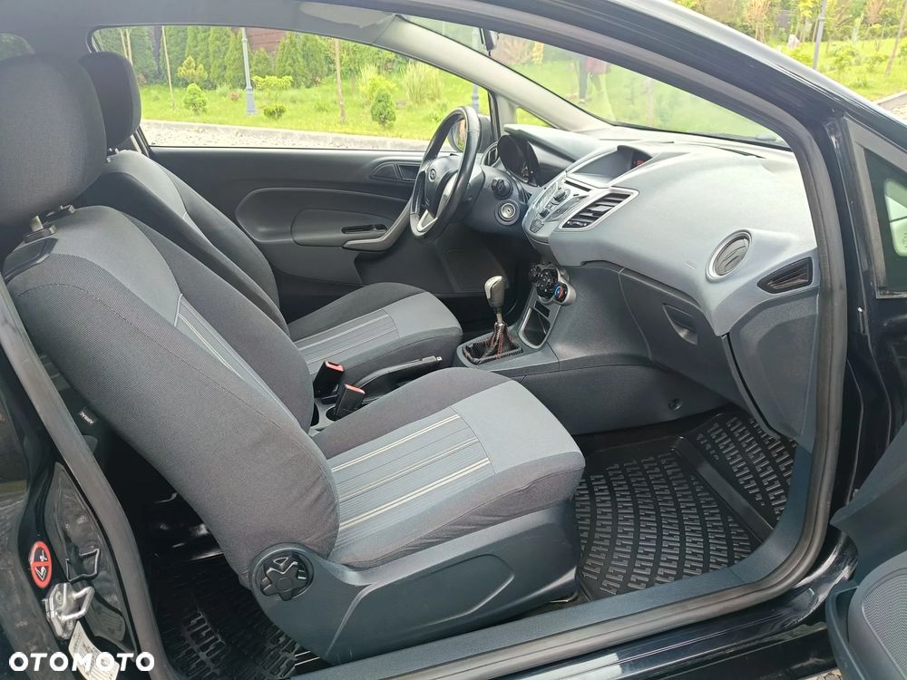Ford Fiesta - 8