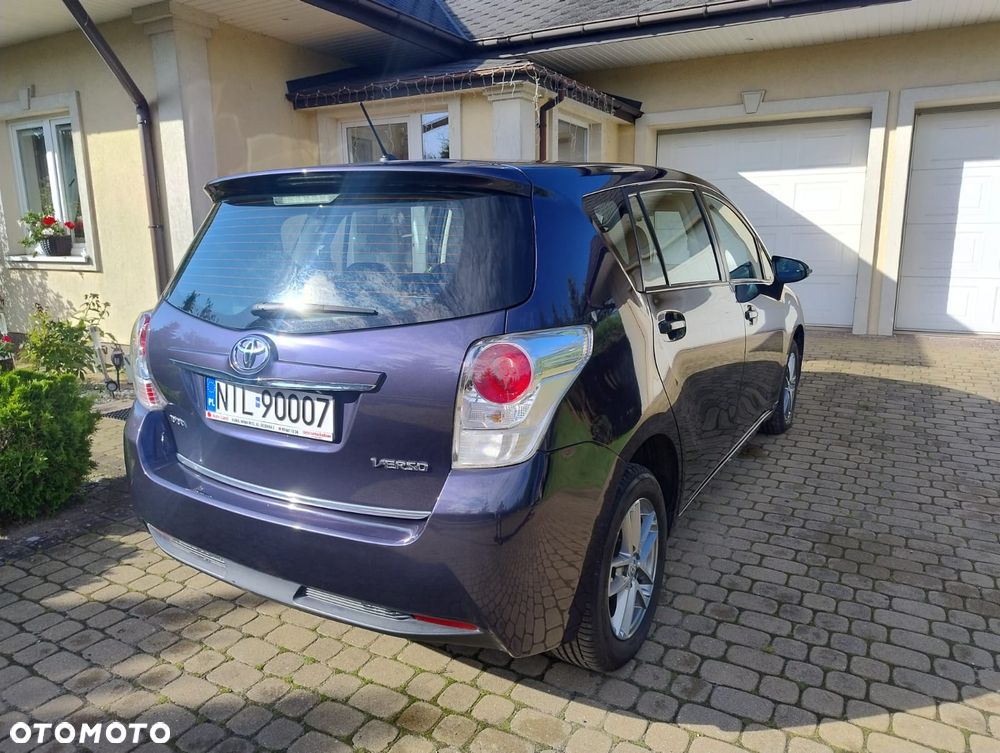 Toyota Verso - 3