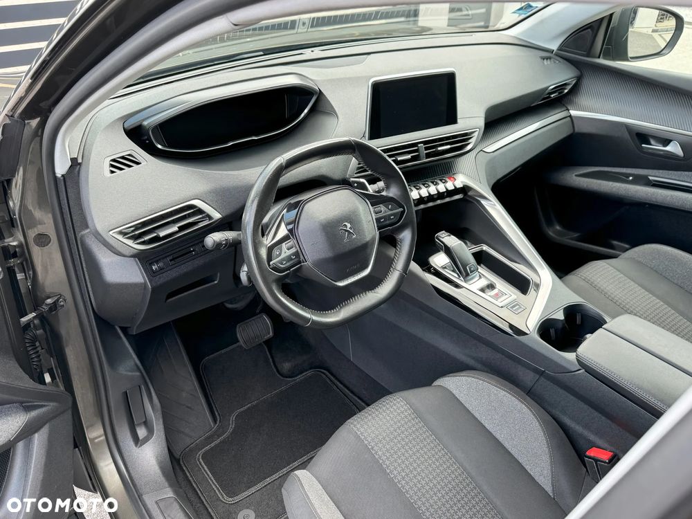 Peugeot 5008 1.5 BlueHDi Allure Pack S&S EAT8 - 19