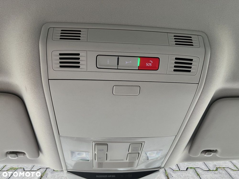 Volkswagen Passat - 35