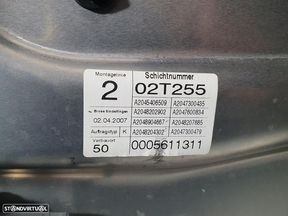 ELEVADOR DE VIDRO TRASEIRO DIREITO MERCEDES-BENZ CLASSE C 2007 -A2045406509 - 2
