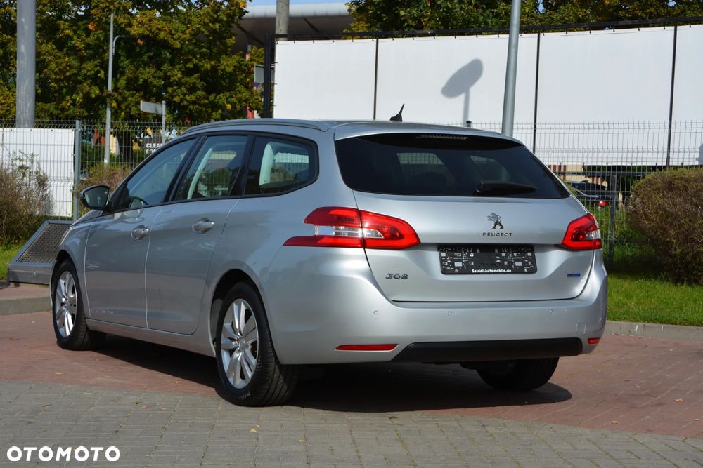 Peugeot 308 BlueHDi FAP 120 EAT6 Stop&Start Allure - 4