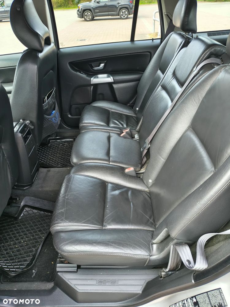Volvo XC 90 2.4 D5 - 12