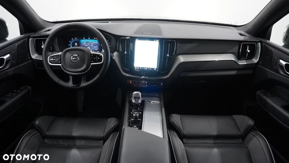 Volvo XC 60 B5 B AWD Plus Black Edition - 11