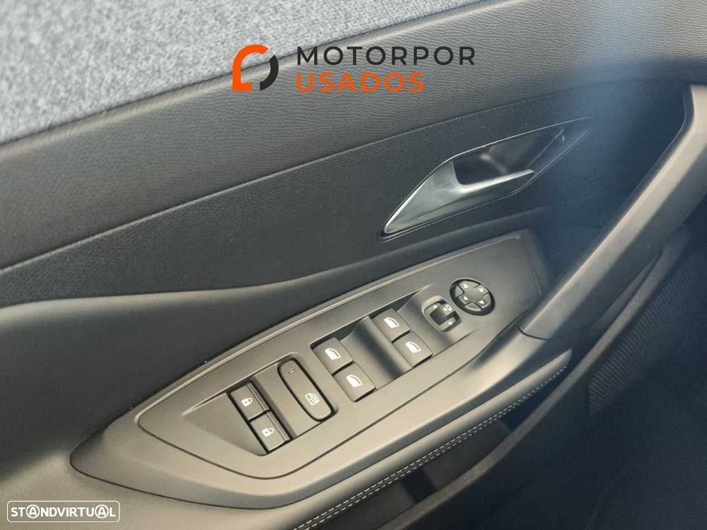 Peugeot 308 SW 1.2 Hybrid Allure e-DCS6 - 19