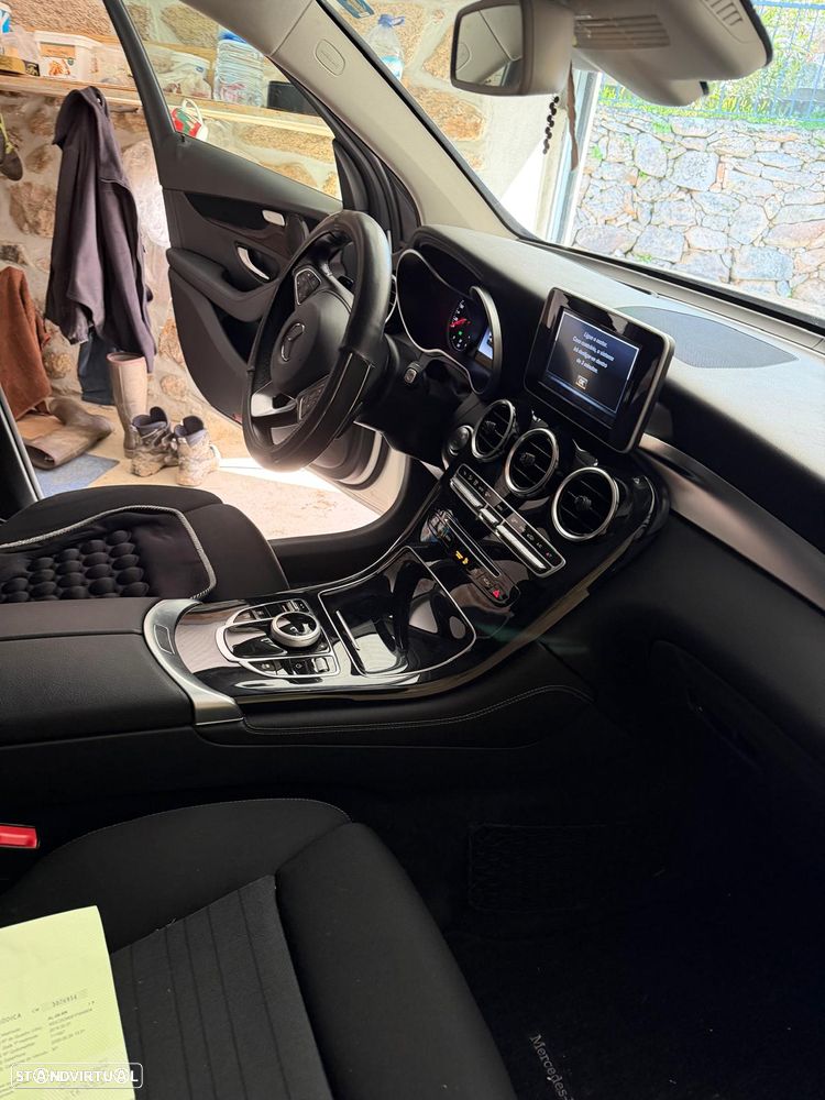 Mercedes-Benz GLC 250 d 4Matic 9G-TRONIC - 9