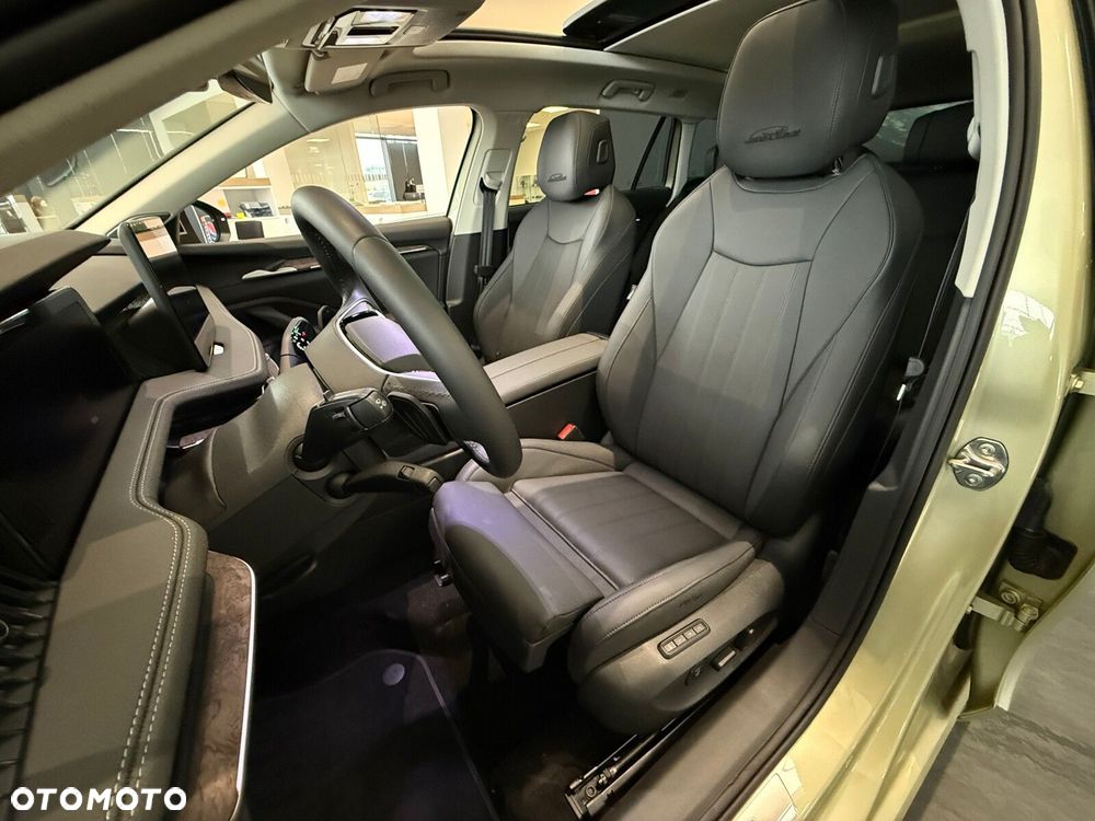 Skoda Superb 2.0 TDI SCR 4x4 L&K DSG - 11