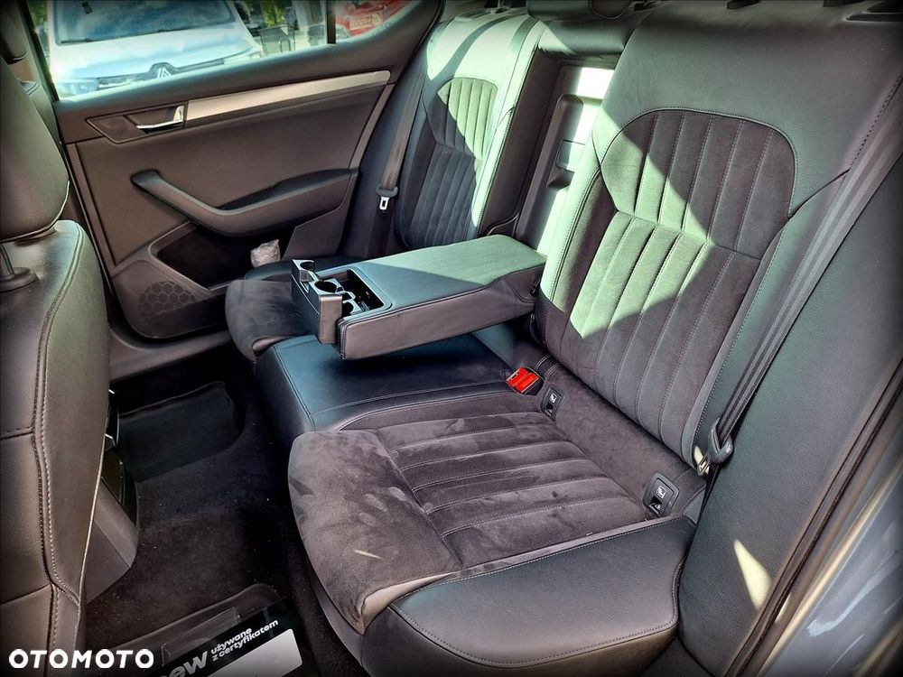 Skoda Superb 1.8 TSI Ambition DSG - 11