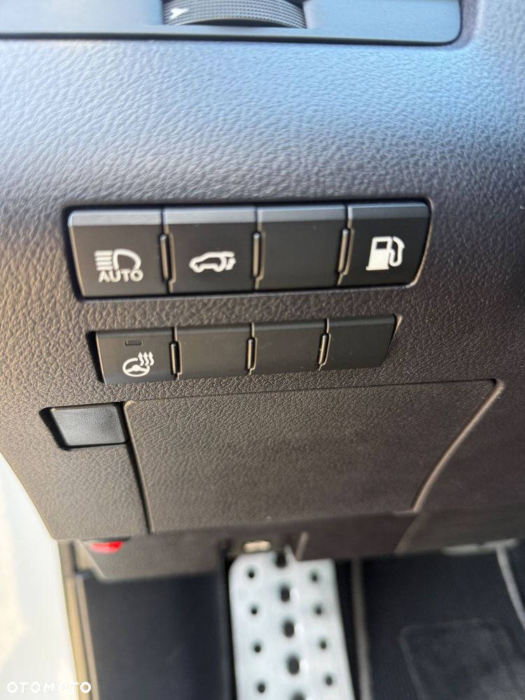 Lexus RX 450h (hybrid) F Sport - 11