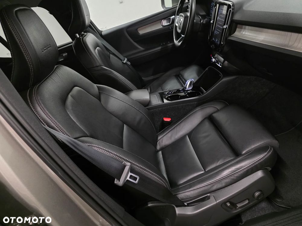 Volvo XC 40 D4 AWD Geartronic Inscription - 17