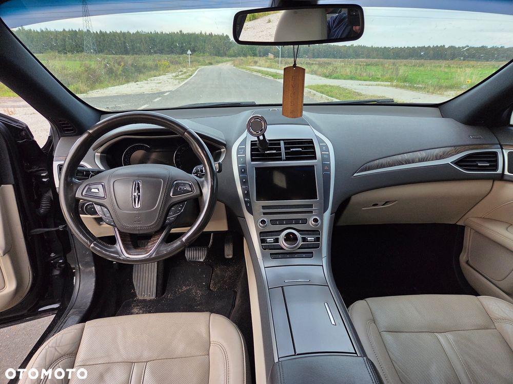 Lincoln MKZ - 11