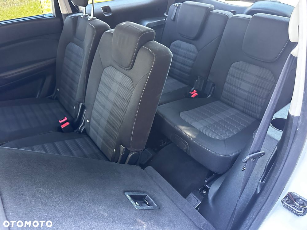 Ford Galaxy 2.0 TDCi Titanium - 24