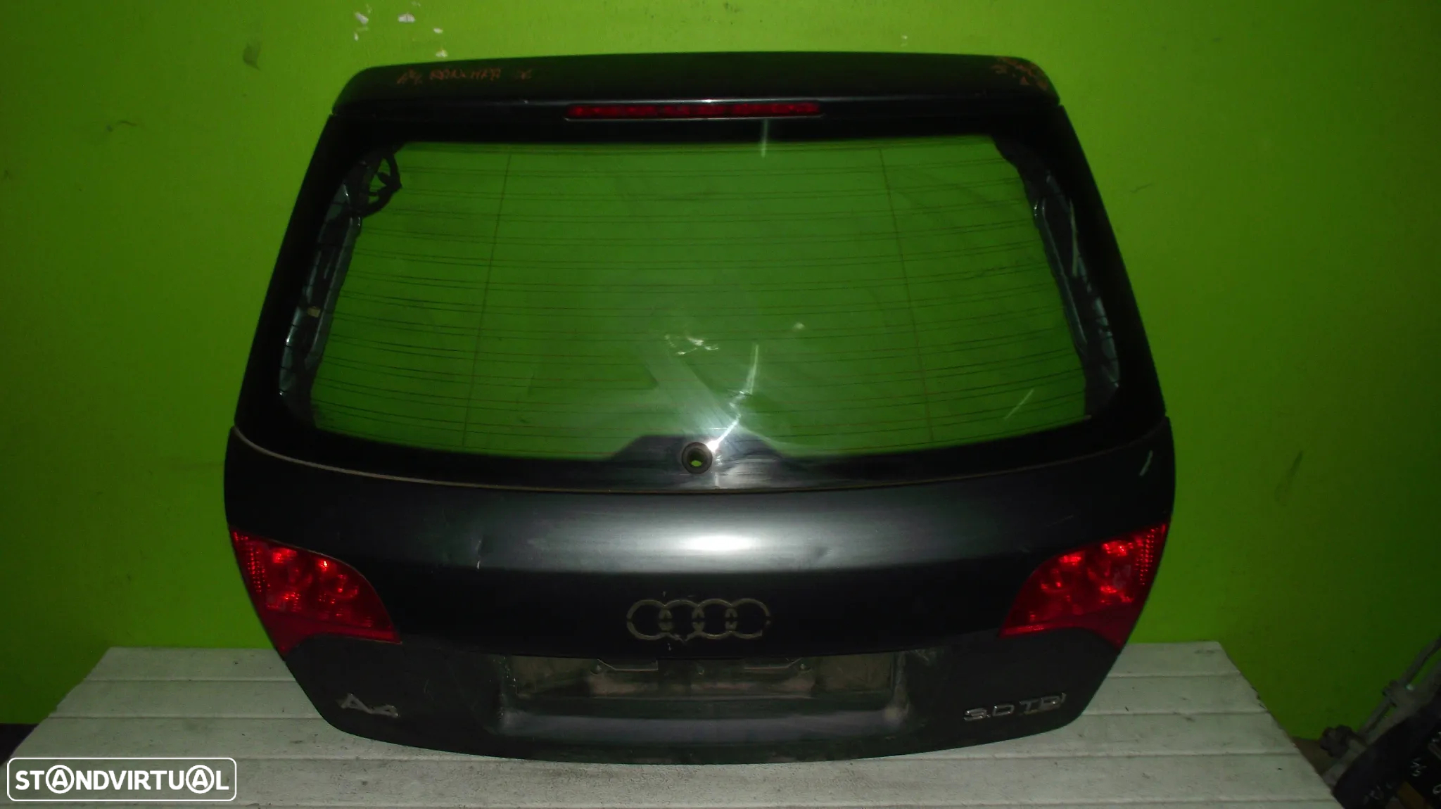 Tampa da Mala Audi A4 SW - 2004 / 2007 - TM99 - 2