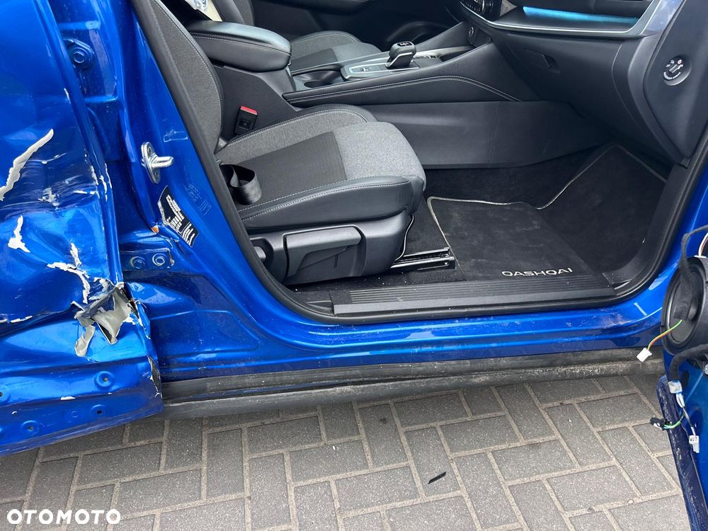 Nissan Qashqai 1.3 DIG-T MHEV N-Connecta Xtronic - 24