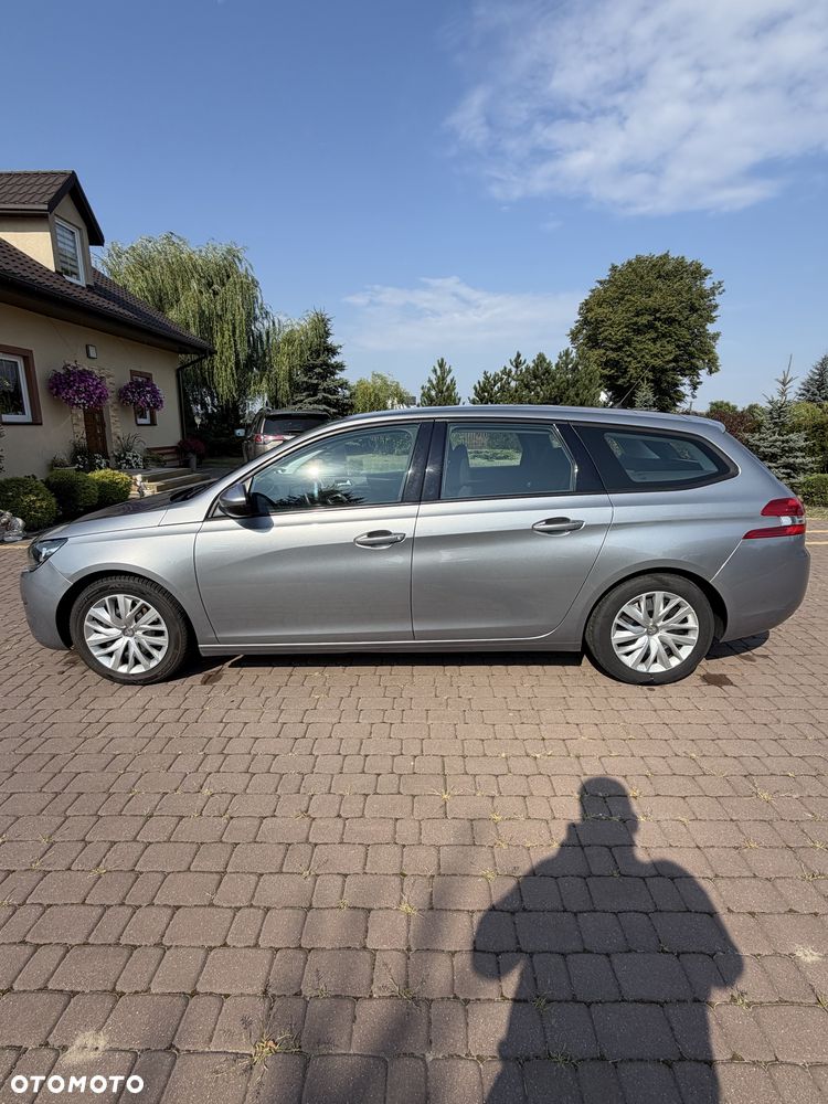 Peugeot 308 2014 photo 2