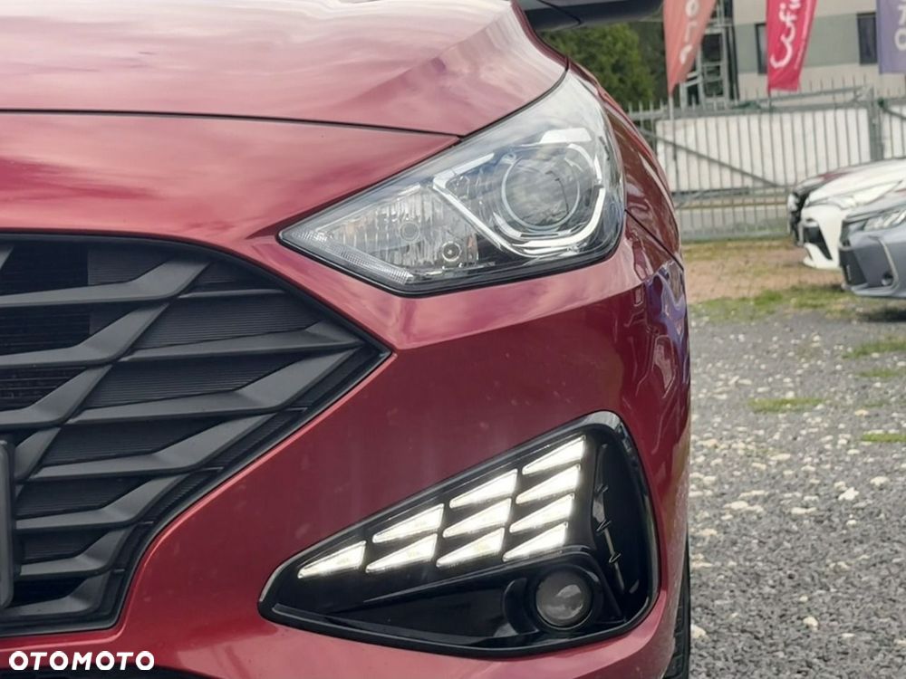 Hyundai i30 1.5 DPI Classic + - 5