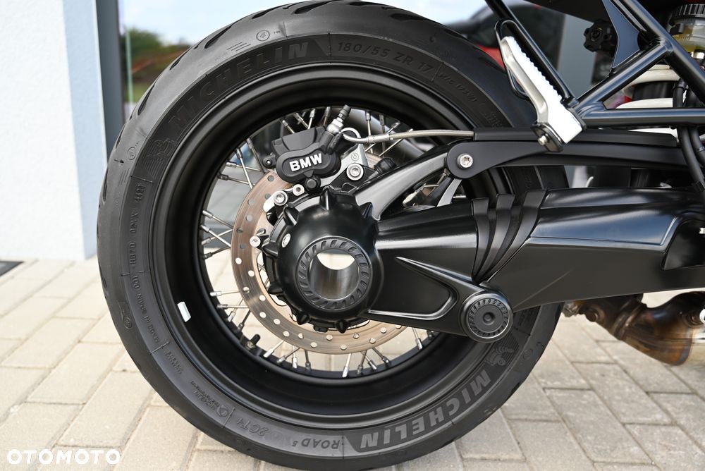 BMW R - 16