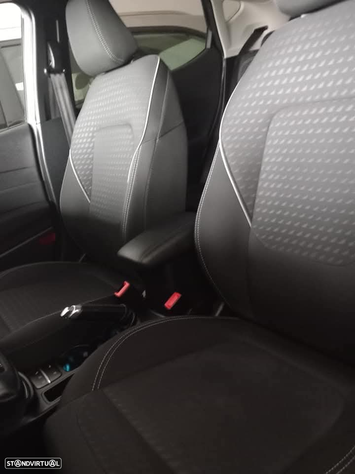 Ford Fiesta 1.0 EcoBoost S&S Titanium - 18