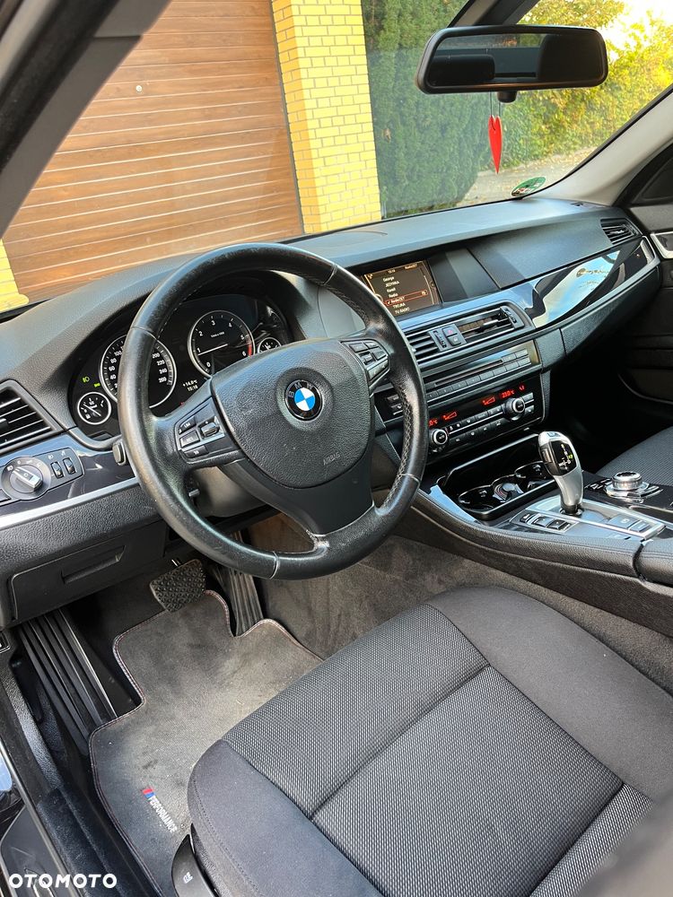BMW Seria 5 520d - 16