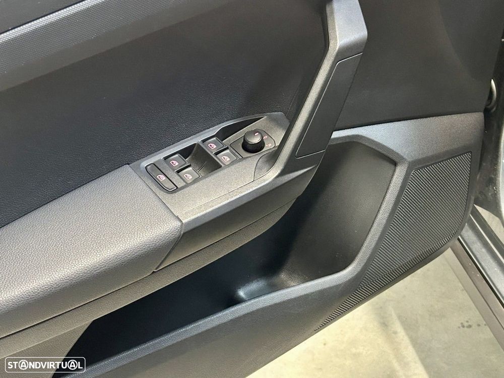 SEAT Arona 1.0 TSI Style - 36