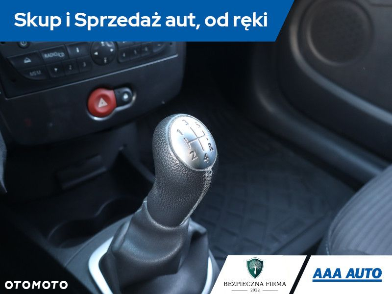 Renault Clio - 14