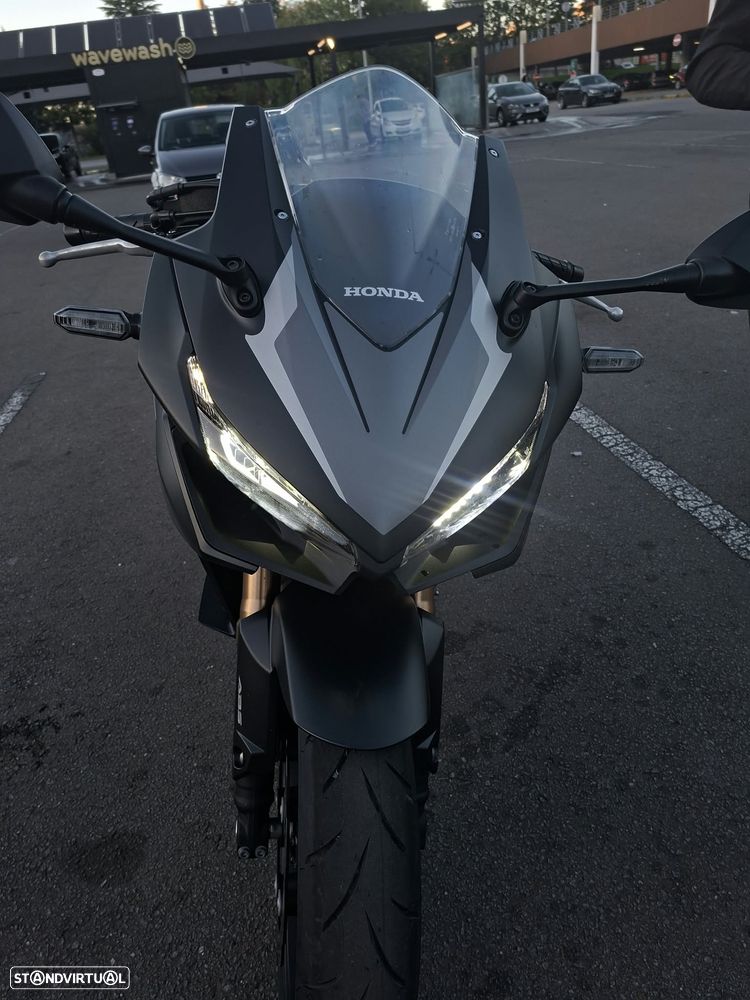 Honda CBR - 9