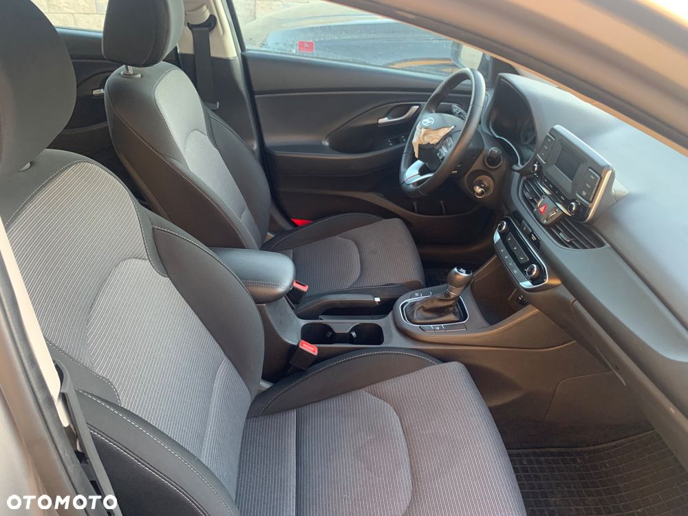 Hyundai i30 1.0 T-GDI Modern DCT - 9