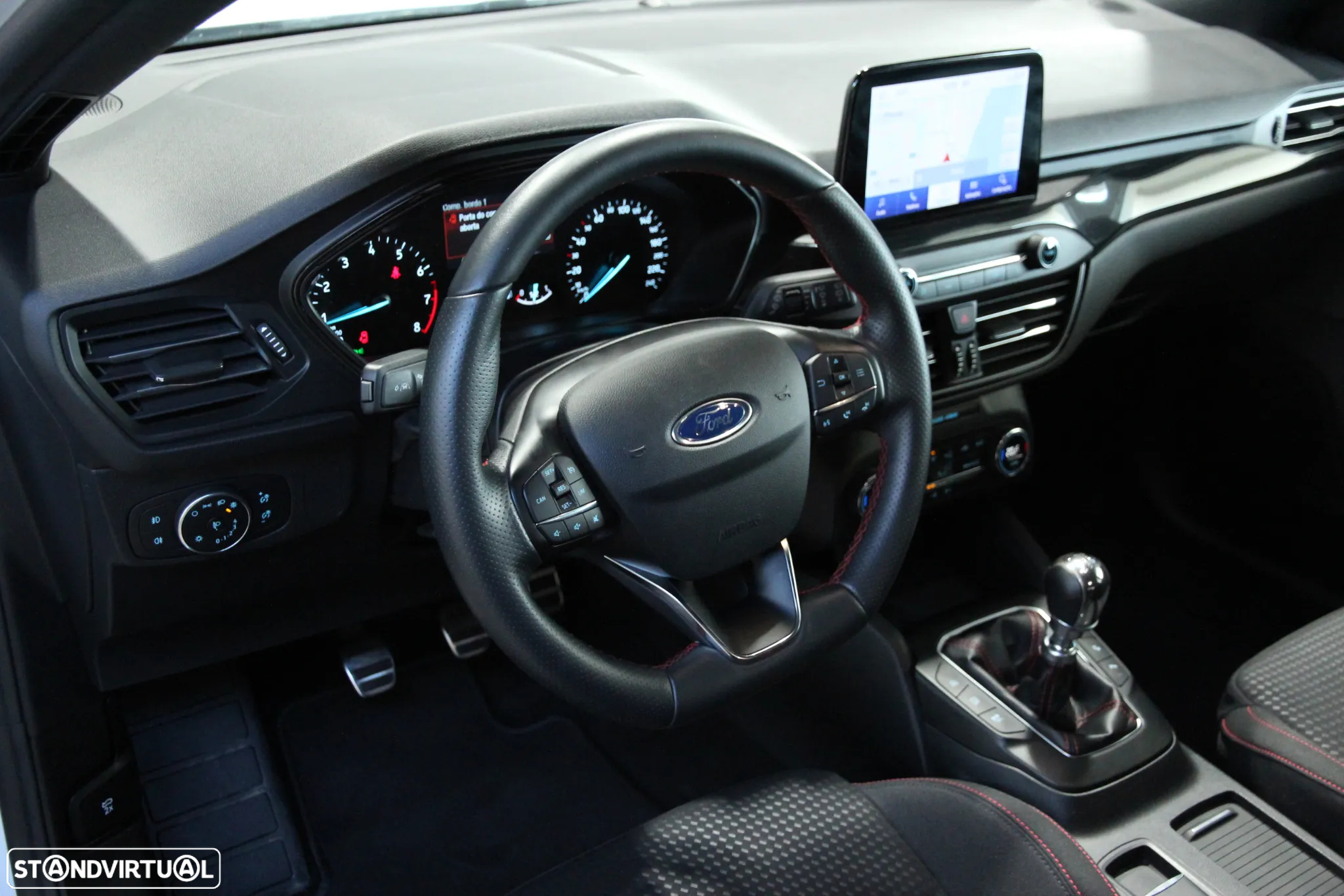 Ford Focus 1.0 EcoBoost MHEV ST-Line - 11